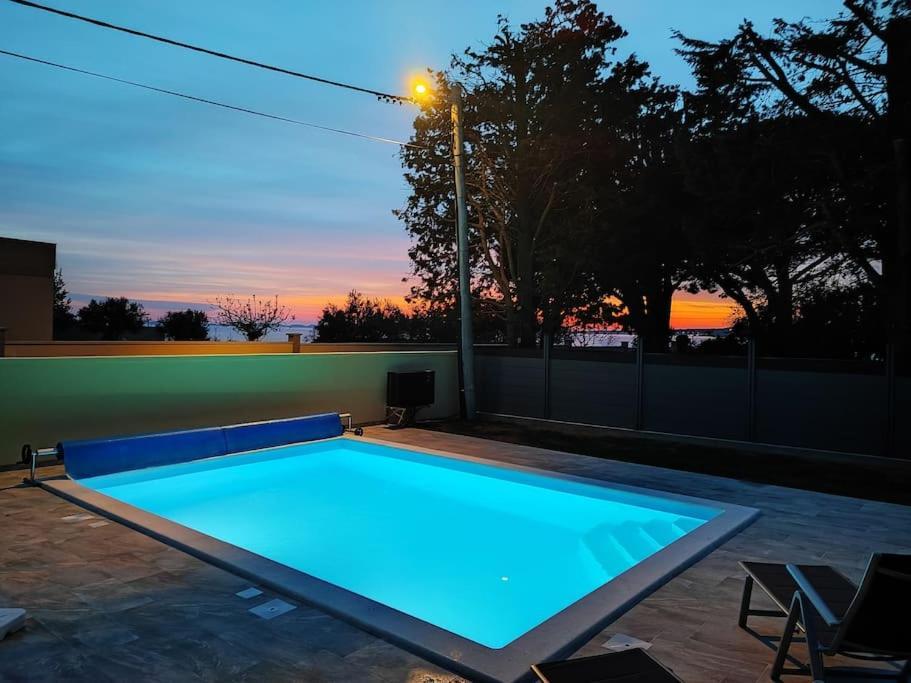 Villa Mattina, With Heated Pool And Jacuzzi Privlaka  Exterior foto