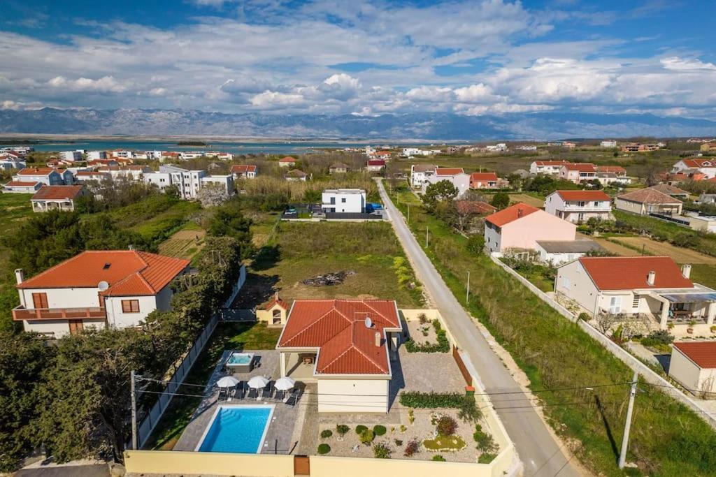 Villa Mattina, With Heated Pool And Jacuzzi Privlaka  Exterior foto
